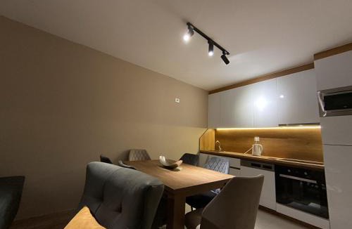 Jerli Talinovac Apartment | Comfort Apartment, New City Center - Free Parking