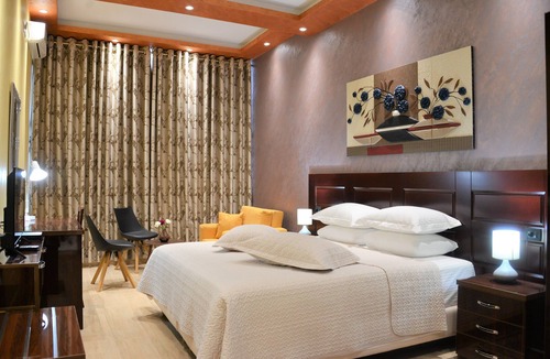 Mbrostar-Urë Hotel | Comfort Hotel