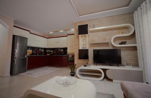 Kashar Apartment | Comfy flat in Astir Near bus and AC