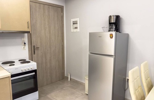 Plaka Apartment | Contemporary & Spacious Renovated Apt, DT Syntagma