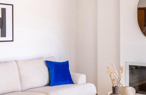 Khalandrion Apartment | Convenient 3BR Apartment in Chalandri by UPSTREET
