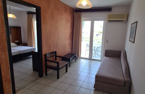 Tingaki Hotel | Corali Hotel