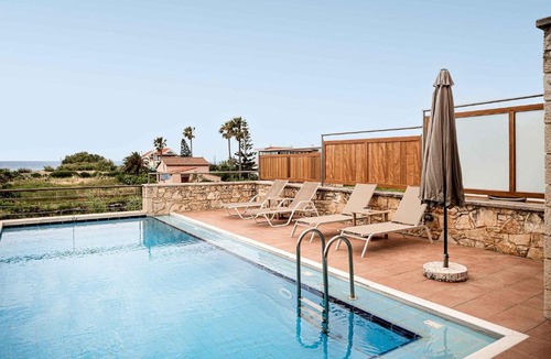 Kamisiana Villa | Corali Villas - 450m To Beach - Holiways Collection