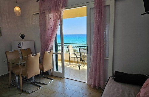 Parelia Apartment | Corfu Glyfada Menigos Resort 2-5