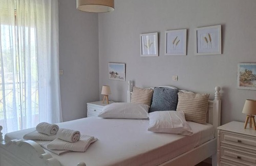 Kanoni Apartment | Corfu Lake House