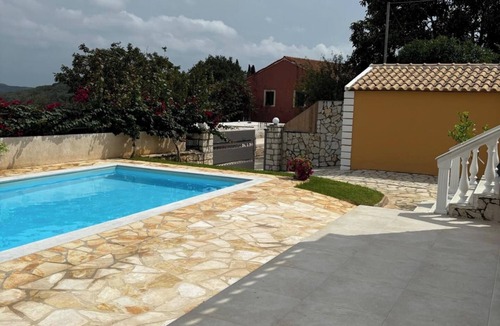 Dafnata Villa | Corfu villas with pool