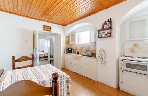 Aperathos House | Cosy Rooms in a Traditional House in the 'Marble Village' on the Island of Naxos
