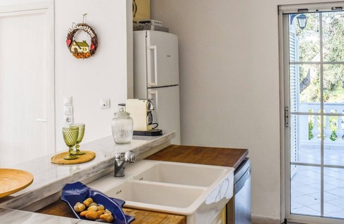 Skiathos Town House | Cosy villa with a wonderful view of Skiathos town