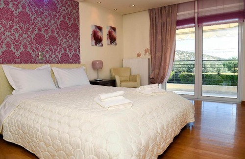 Lagonissi Villa | Cottage BLUE DOLPHINS with private pool