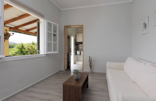 Ipsos Apartment | Cottage in the Nature by Konnect, Agios Markos