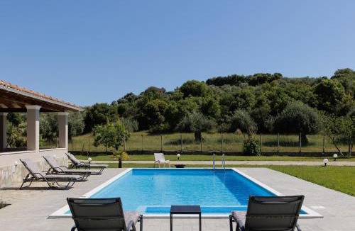 Parelia Villa | Country Villa Verde - 2Floor Family Home