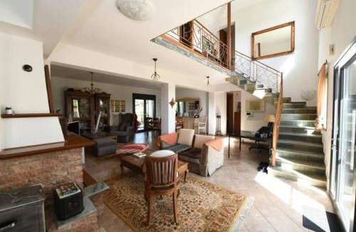 Emmanouil Pappas Villa | Countryside villa in private 2,400 sqm estate