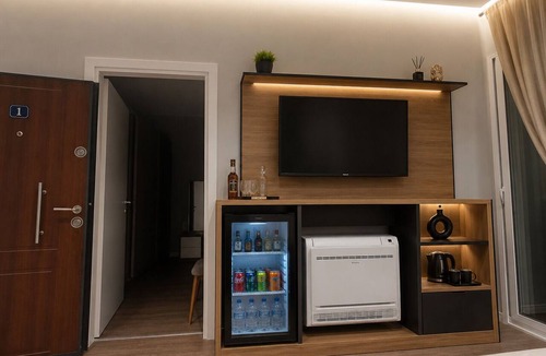 Mjull-Bathore Apartment | Cozy 1-bedroom apartment with AC in charming Tirana