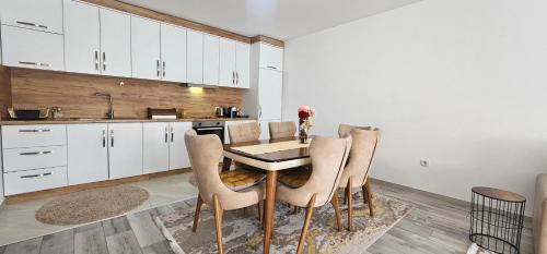 Jerli Talinovac Apartment | Cozy apartment - 2 bedrooms in the best city area.