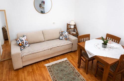 Dajt Apartment | Cozy Apartment, Free Parking near Dajti Cable Car, Bunk'Art