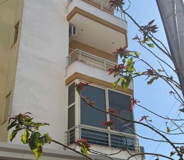 Himare Apartment | Cozy apartment in city center