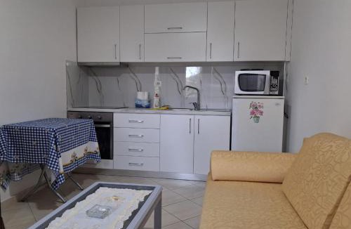 Delvine Apartment | Cozy Apartment in Delvinë