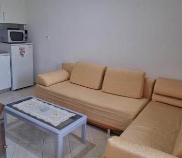 Delvine Apartment | Cozy Apartment in Delvinë