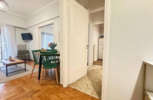 Goudi Apartment | Cozy Athenian Nest Getaway