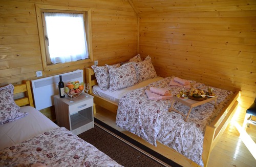 Vitomiricë House | Cozy Berane Stay - Comfort Cottage with balcony 1