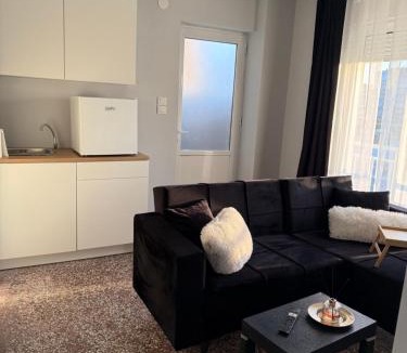 Alexandroupoli Apartment | Cozy Central Home with Balcony