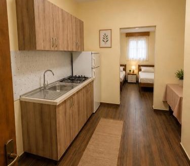 Shkembi i Kavajes House | Cozy Family Apartment Near the Beach