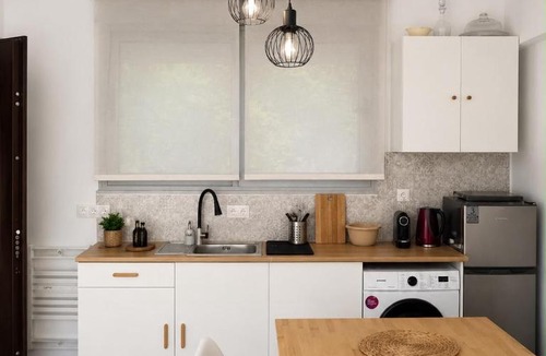 Filopappou Apartment | Cozy Maisonette next to Acropolis