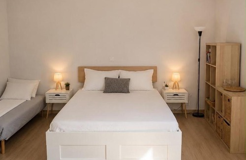 Filopappou Apartment | Cozy Maisonette next to Acropolis