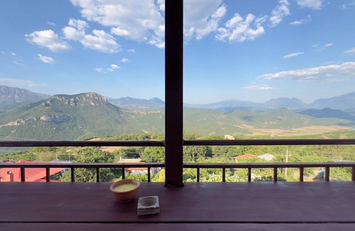 Ioannina House | “Cozy Mountain Attic Near Përmet – Sleeps 8 with Epic Views!”