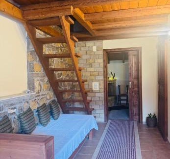 Distomo-Arachova-Antikyra Ski Chalet | Cozy Nest Parnassos