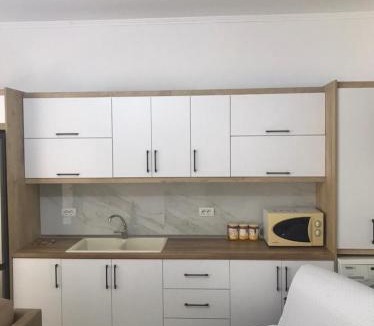 Fushebardhe Apartment | Cozy Riverside Apartment