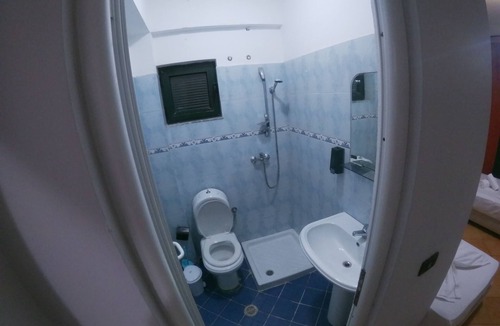 Qender Hotel | Cozy room for 2 people in marvelous Sarandë with AC, WiFi