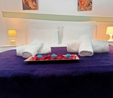 Petralona Apartment | Cozy spot apt next to metro station .