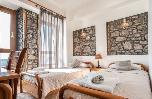 Myrina House | Cozy Suites At The Deep Blue Sea 4,5,6,7