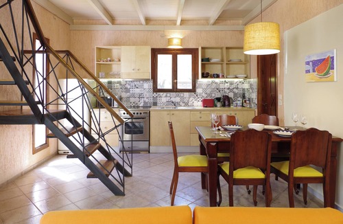 Daratsos Apartment | Cozy Villa with Swimming Pool Near the Sea