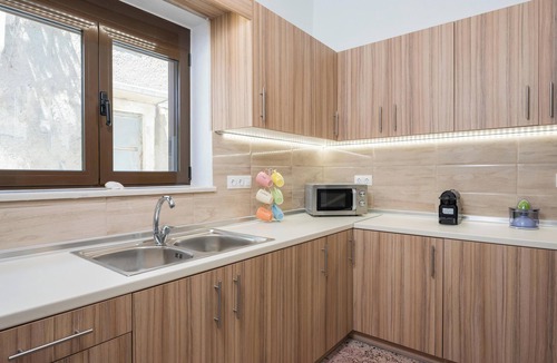 Koum Kapi Apartment | Crescendo City House