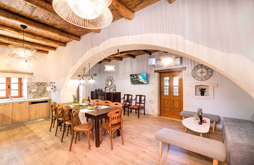 Gavalochori Villa | Cretan Lux Villa Heated Pool