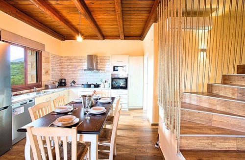 Kavallos House | Cretan Sunrise Villa Beheizter Privatpool by Interhome