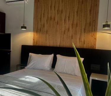 Stavros Apartment | CROSS PLAZA