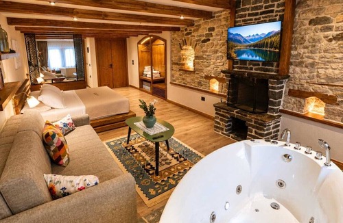 Gjirokaster Hotel | Cumaku Boutique Hotel & Spa
