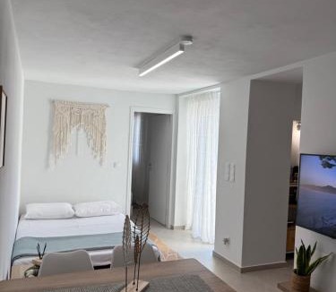 Kithira House | Cytherea Verde - Χαλάρωση και Φιλοξενεία