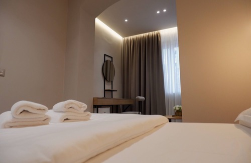 Blloku Hotel | D rooms City-center Tirana