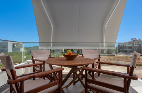 Flogita Apartment | Danae Luxurious Residences- 4 min walk from beach