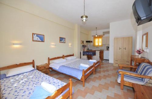 Perivolos Apartment | DARZENTA ATHINA APARTMENTS Perivolos