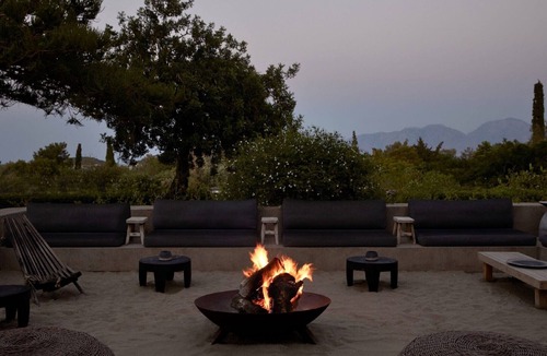 Agios Nikolaos Town Villa | Dazzling Crete Hotel | Deluxe Bungalow | Modern Furnishing | Stunning Sea Views
