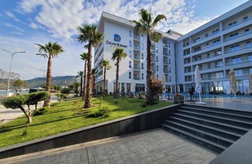 Shengjin Hotel | Delfin Resort Kune