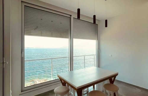 Kodrra Apartment | Delux apartment 1 by Hillside Xh.D apartments TM