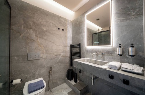 Psirri Hotel | Deluxe Junior Suite by Lux Suites Athens, Lux Suites Athens