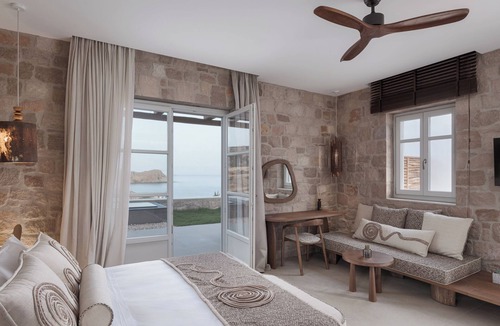 Milos Hotel | Deluxe Suite by Horizon Suites Milos
