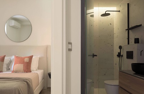 Old Town Rethymnon Hotel | Deluxe Suite - Spartacus Garden Boutique Suites, Spartacus Garden